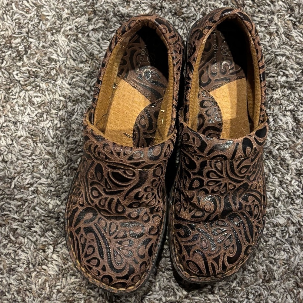 Woman’s BOC Clogs